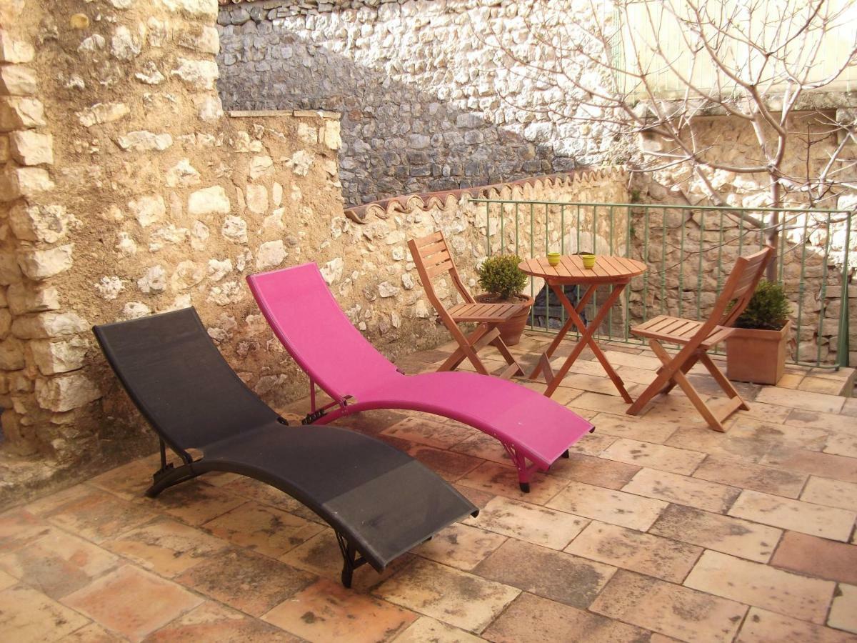 L' Ensoleilladou Apartment Quinson Exterior photo